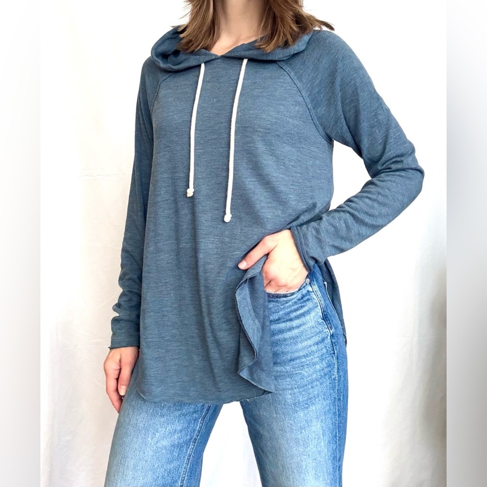 Mossimo Supply Co Blue Long Sleeve Hoodie Relaxed Fit Raw Hem Size XS